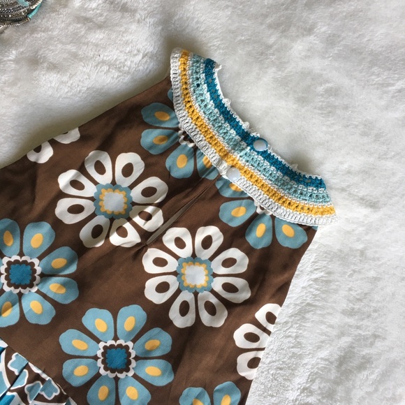 {NICOLE} Festival Top with Crochet Neckline Detail - Picture 4 of 8